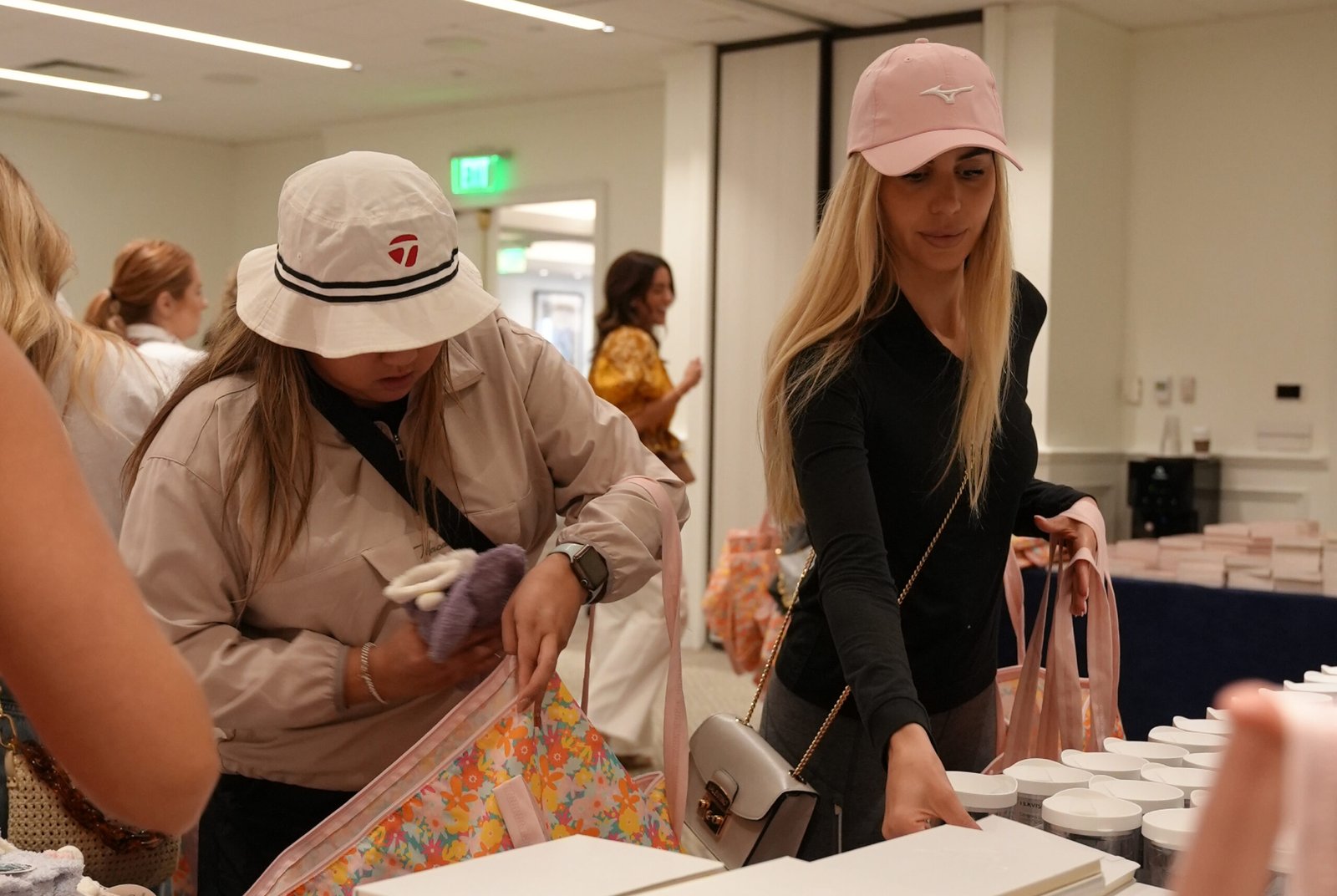 MM_PGATW Packing Party-04